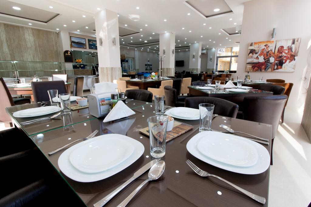 Hotel Zan Улцинь Екстер'єр фото